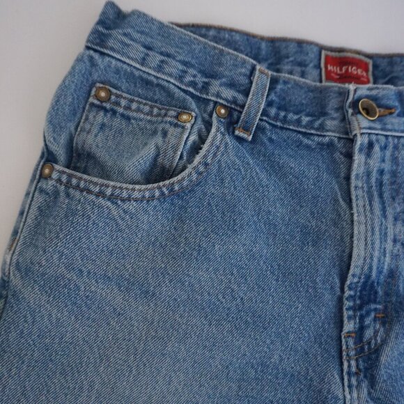 Vintage '90s Tommy Hilfiger Mid Wash Straight Leg Blue Denim Jeans Size 32 - Picture 10 of 16